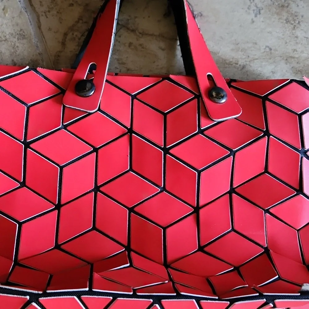 Patrizia Luca Geometric Red Hand Bag - Picture 3 of 16